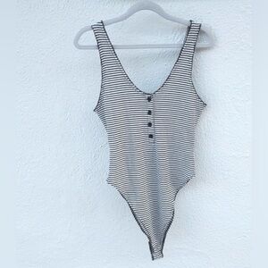 🖤 WILD FABLE Black and White Knit Bodysuit